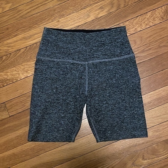 Beyond Yoga Spacedye Shorts - Picture 6 of 6